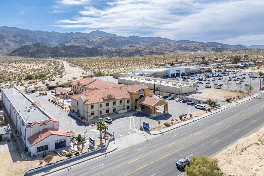 More Photos Of 71809 29 Palms Hwy, Twentynine Palms Hotel For Lease