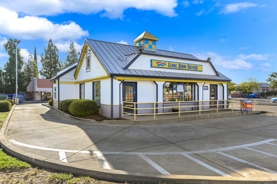 Primary Photo Of 3298 Northgate Blvd, Sacramento Fast Food For Sale