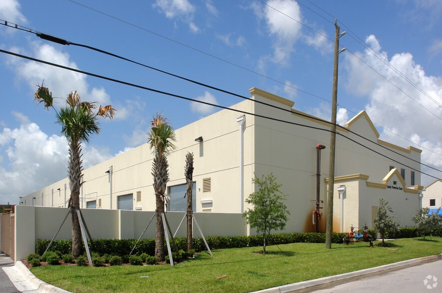 1807 S Powerline Rd, Deerfield Beach, FL 33442 Warehouse For Sale