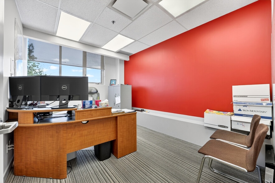 More Photos Of 5700 1st St SW, Calgary Warehouse For Sale