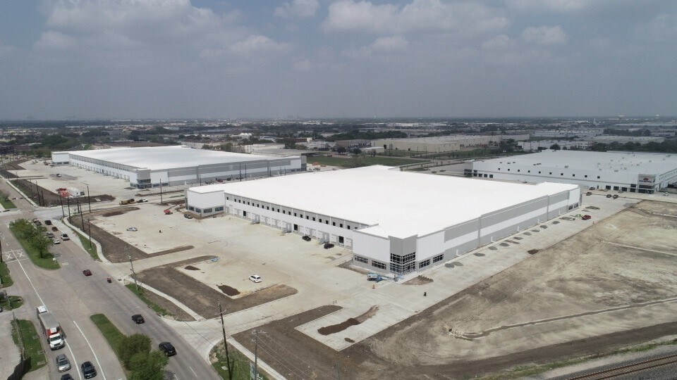 More Photos Of 13015 S Kirkwood Rd, Stafford Unknown For Lease