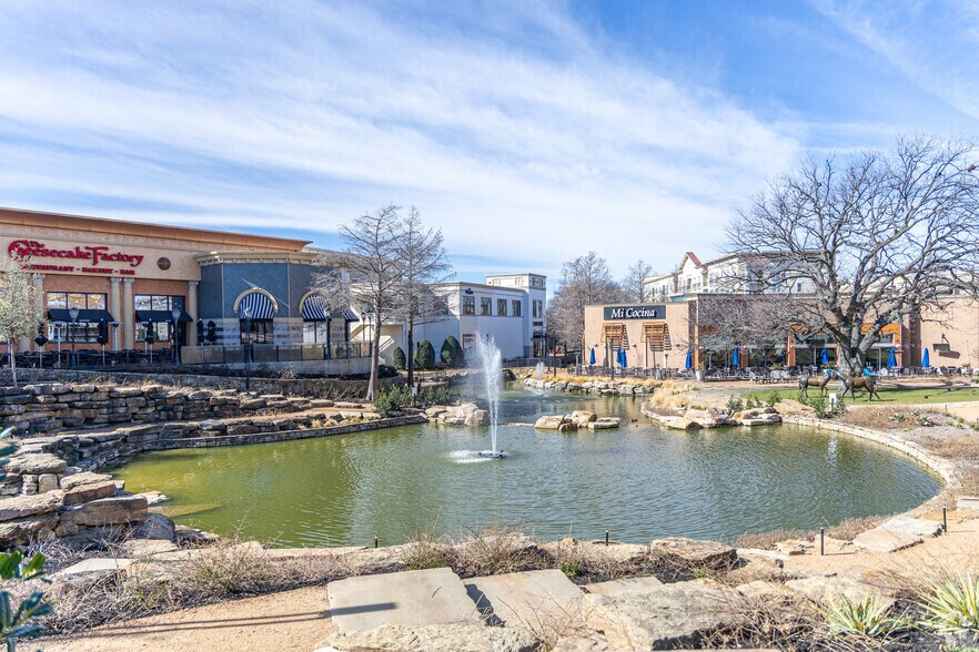 More Photos Of 970 Garden Park Dr, Allen General Retail For Sale
