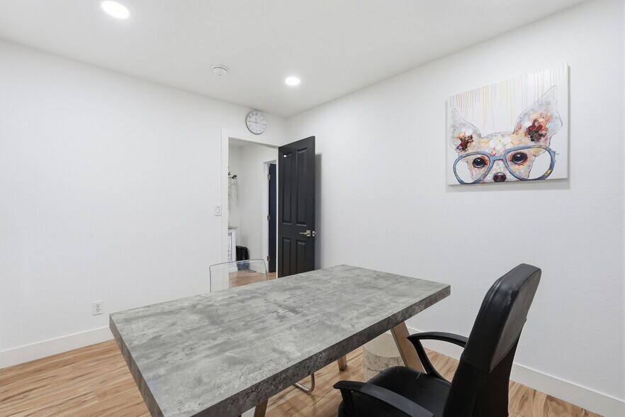 More Photos Of 12826 N Scottsdale Rd, Scottsdale Office Residential For Lease