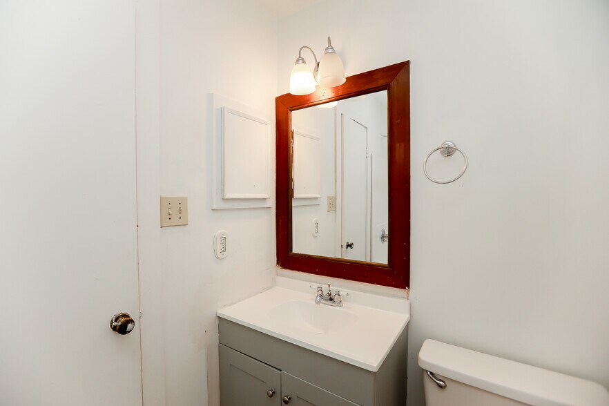 More Photos Of 3514-3528 South St, Portsmouth Apartments For Sale