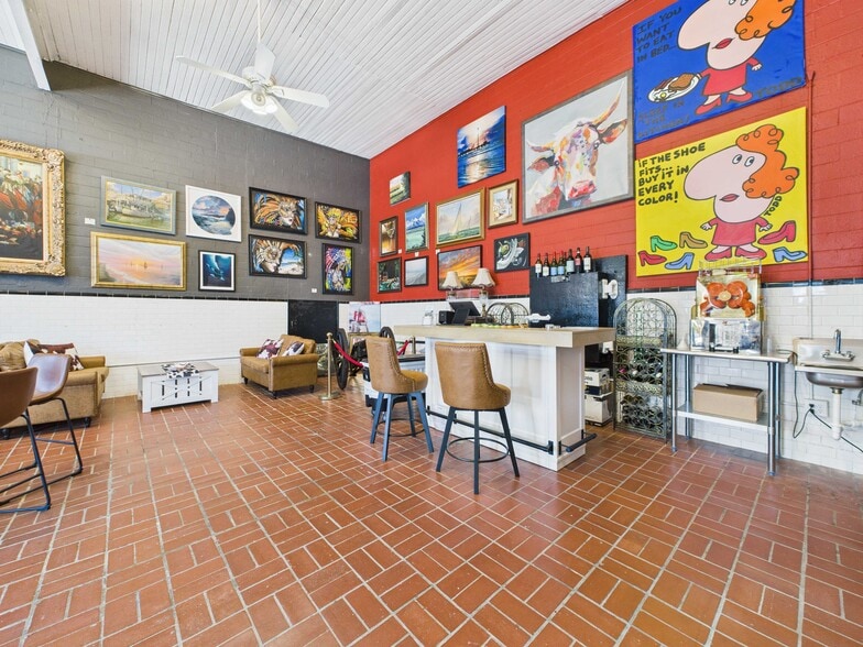 More Photos Of 2327 Winnie St, Galveston Freestanding For Sale