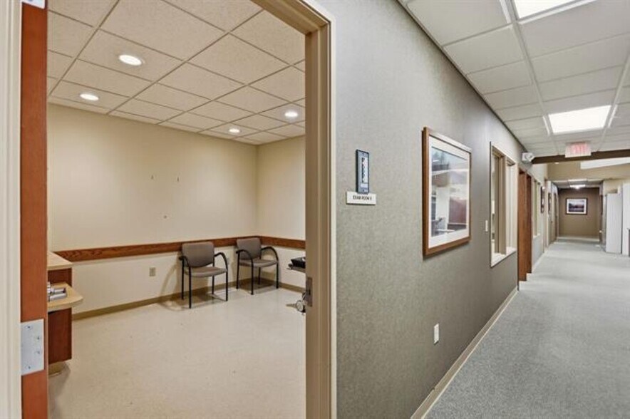 More Photos Of 2010 15th St, Bay City Healthcare For Sale
