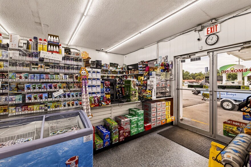 More Photos Of 6118 W Jim Bilton Blvd, Saint George Convenience Store For Sale