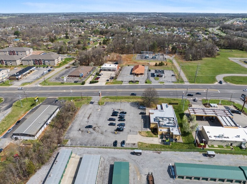 More Photos Of 1826 Fort Campbell Blvd, Clarksville General Retail For Lease