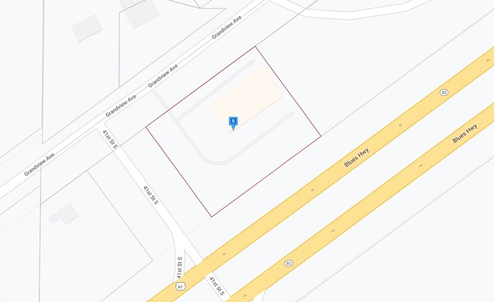 More Photos Of 3614 Grandview Ave, Muscatine General Retail For Sale