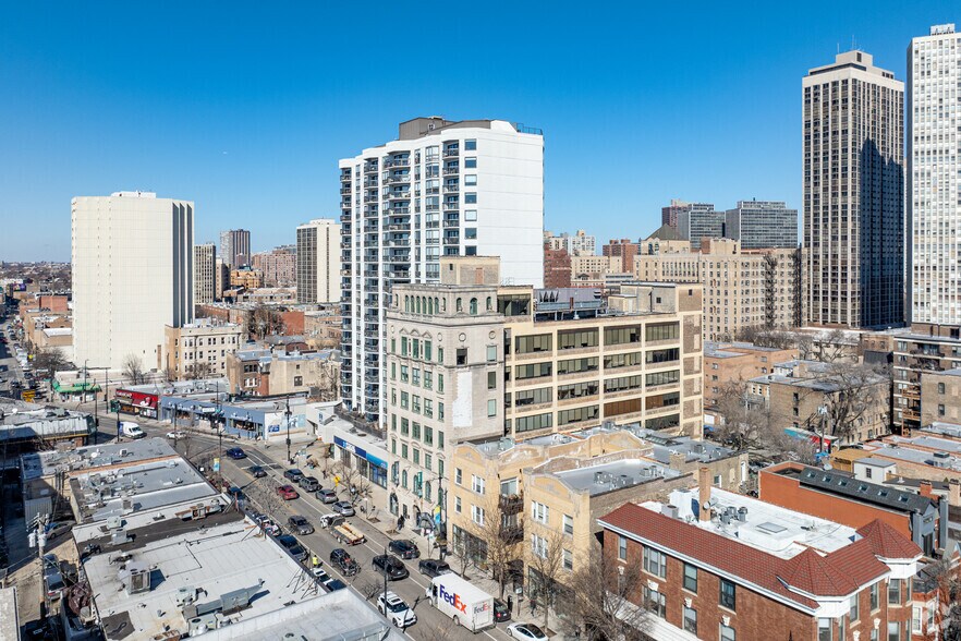 More Photos Of 2551 N Clark St, Chicago Medical For Lease