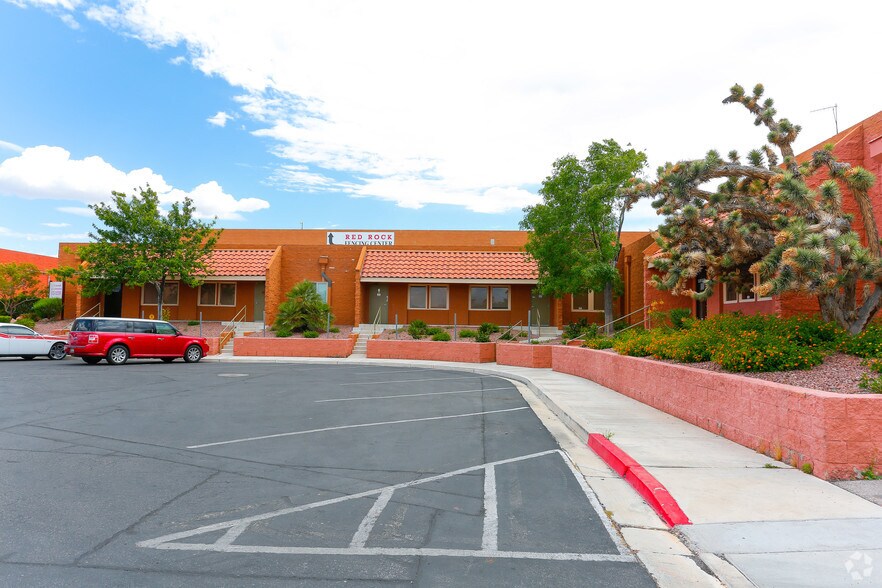 More Photos Of 4525 W Hacienda Ave, Las Vegas Distribution For Lease