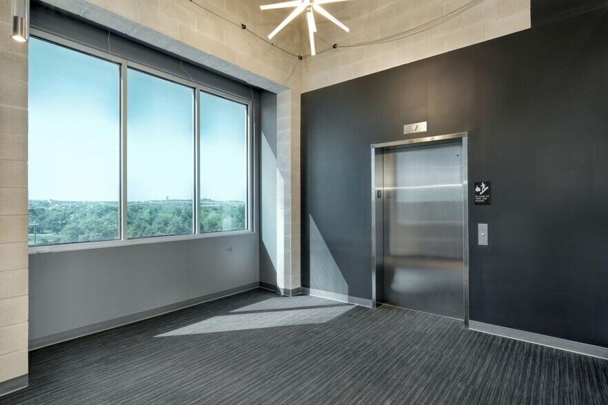 More Photos Of 211 S Brown St, Round Rock Medical For Lease