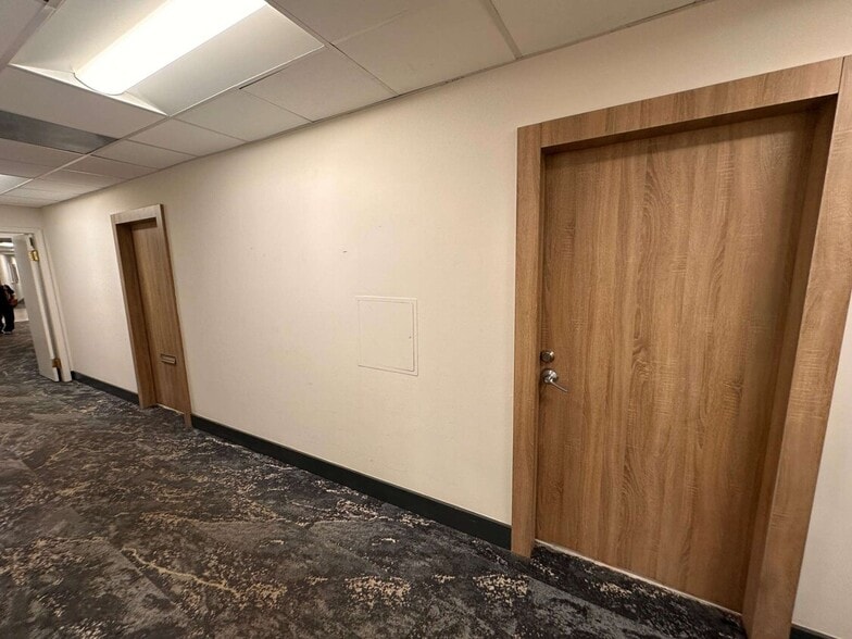 More Photos Of 3800 S Ocean Dr, Hollywood Office For Sale