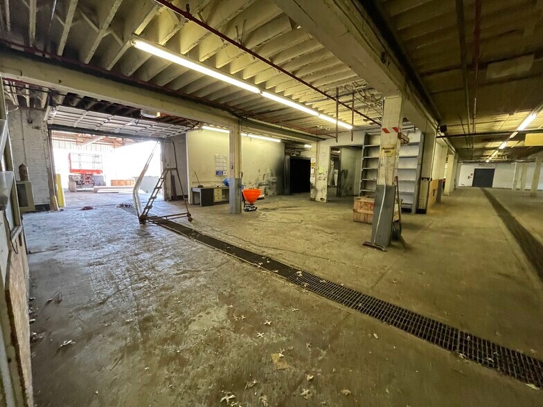 More Photos Of 170 N 17th St, Wheeling Office For Sale