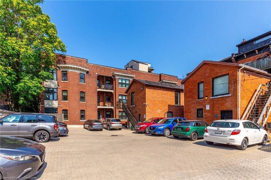 More Photos Of 21 Bold St, Hamilton Office Residential For Lease