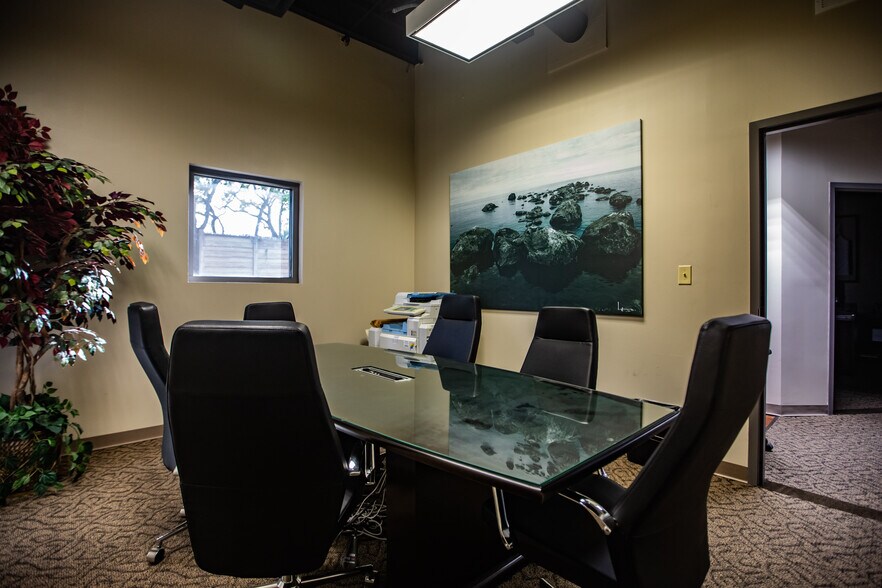 More Photos Of 120 Chula Vis, San Antonio Medical For Sale