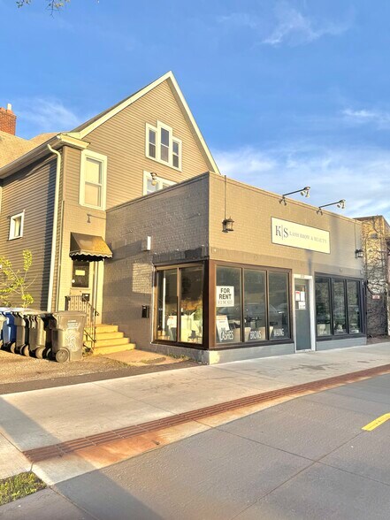 Primary Photo Of 2725-2729 Hennepin Ave, Minneapolis Storefront For Lease