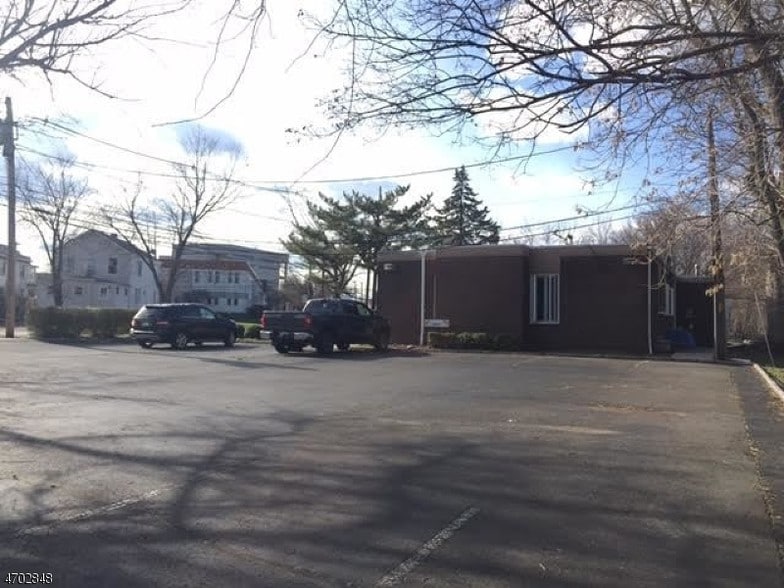 More Photos Of 2 Park Ave, Somerville Office For Sale