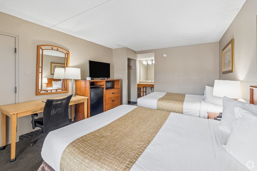 More Photos Of 4703 N Freeway Rd, Pueblo Hotel For Sale