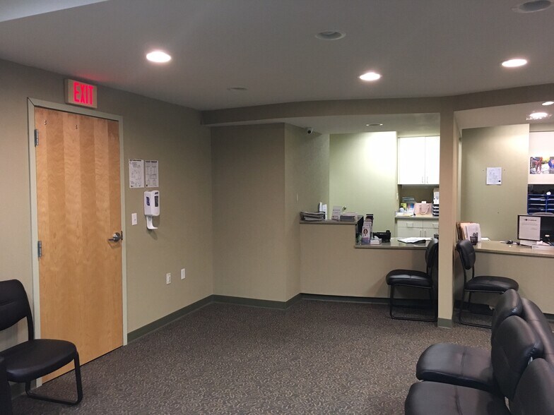 More Photos Of 317 Foxon Rd, East Haven Medical For Lease