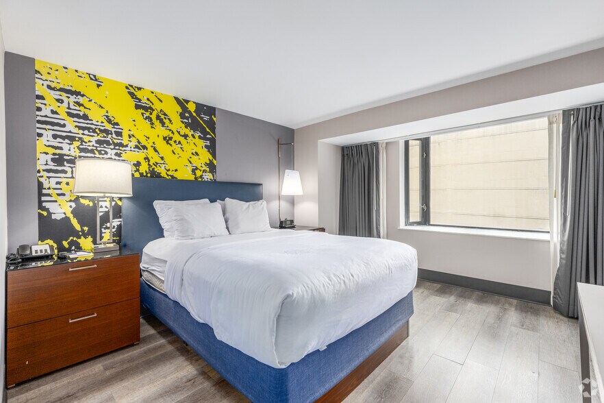 More Photos Of 120 E Lombard St, Baltimore Hotel For Sale