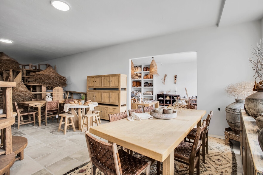 More Photos Of 56334-56336 29 Palms Hwy, Yucca Valley Storefront For Sale