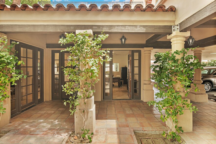 More Photos Of 51370 Avenida Bermudas, La Quinta Office Residential For Sale