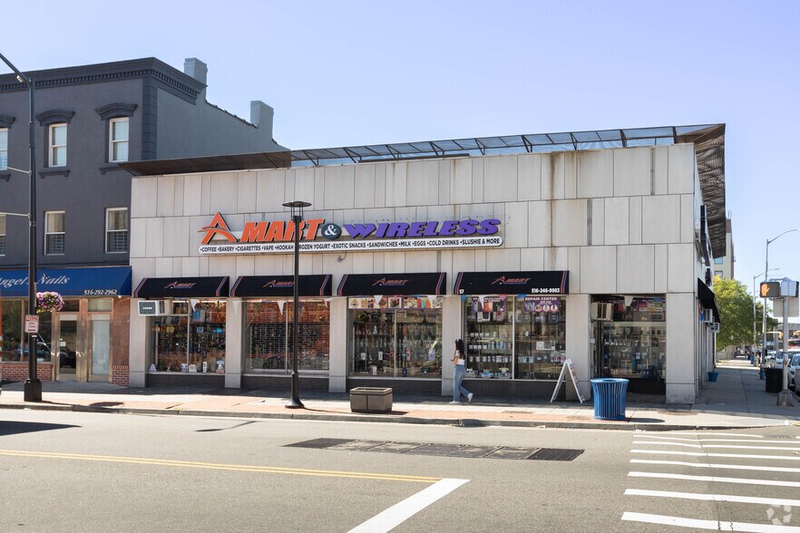 More Photos Of 280 Fulton Ave, Hempstead Storefront For Lease