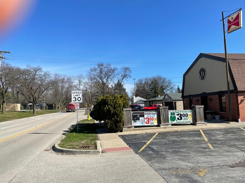 More Photos Of 511 Rockland Rd, Lake Bluff Land For Sale