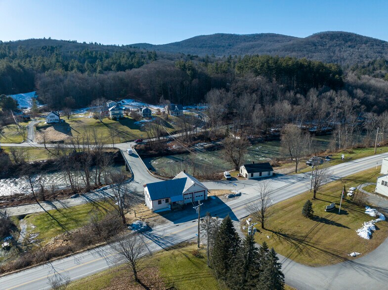 More Photos Of 7392 US-4, Woodstock Police Fire Station For Sale