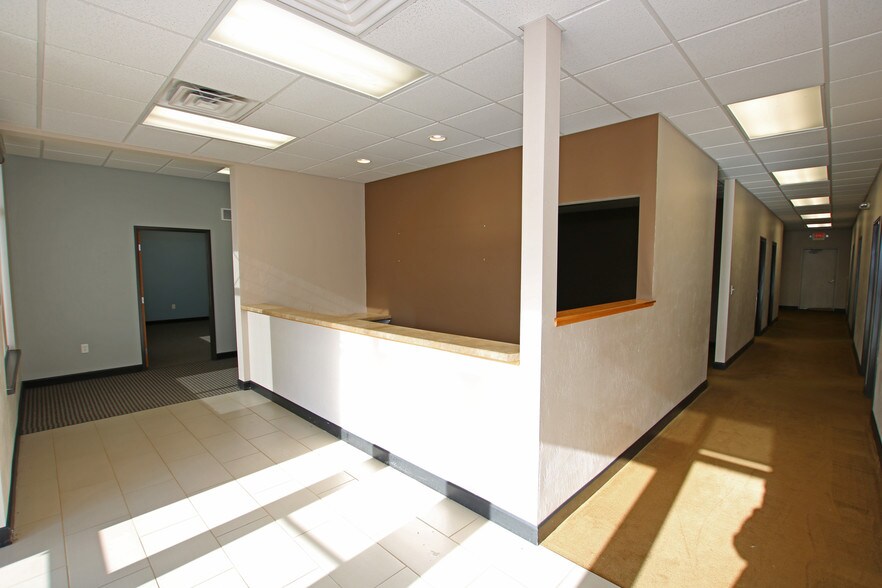 More Photos Of 525 N Peters Ave, Fond Du Lac Storefront Retail Office For Sale