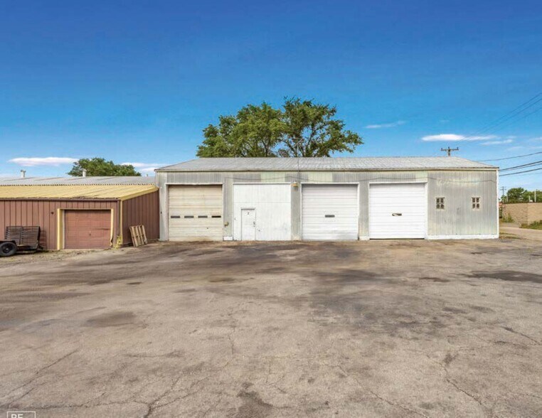 More Photos Of , Crystal Lake Unknown For Sale