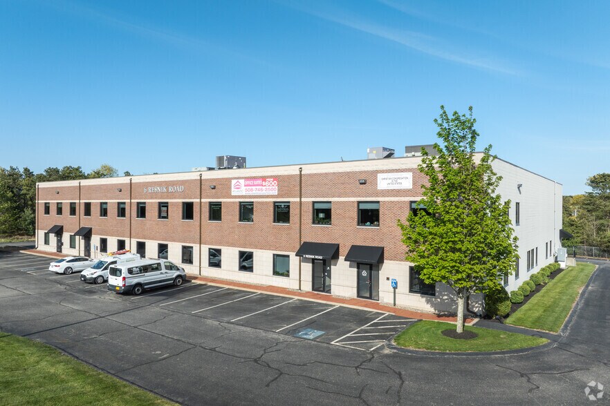 More Photos Of 6 Resnik Rd, Plymouth Office For Sale