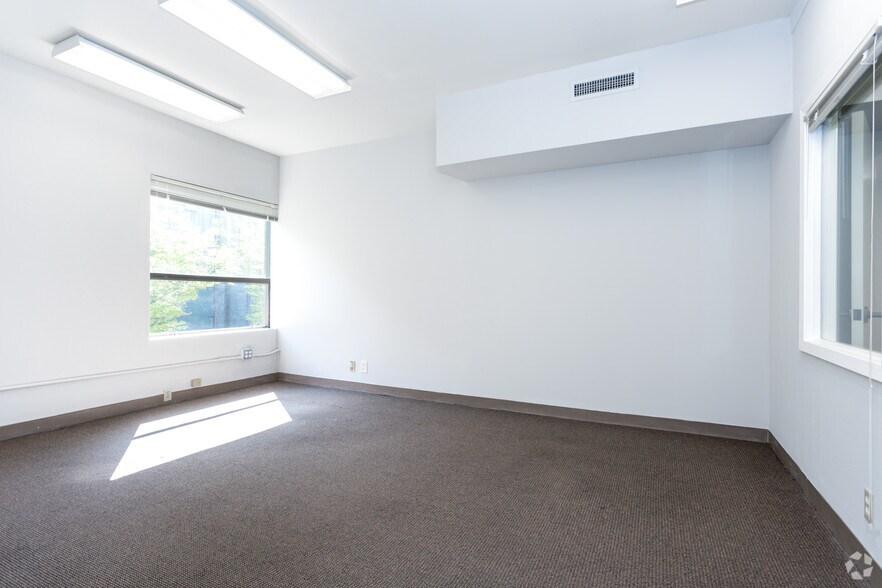 Photo of 3rd Floor Ste 305