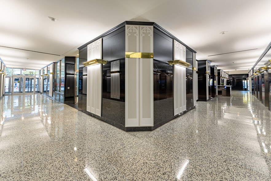 More Photos Of 30 N Michigan Ave, Chicago Office For Lease