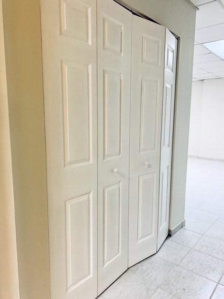 More Photos Of 8370 W Flagler St, Miami Medical For Sale