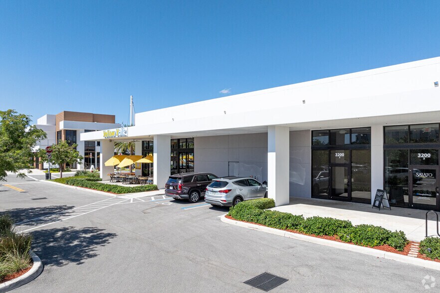 More Photos Of 3206 E Atlantic Blvd, Pompano Beach General Retail For Lease
