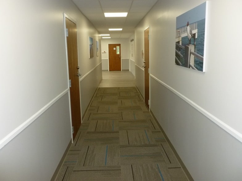More Photos Of 2610 NW 43rd St, Gainesville Office For Lease