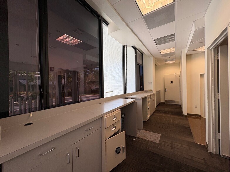 More Photos Of 1401 N University Dr, Coral Springs Medical For Sale