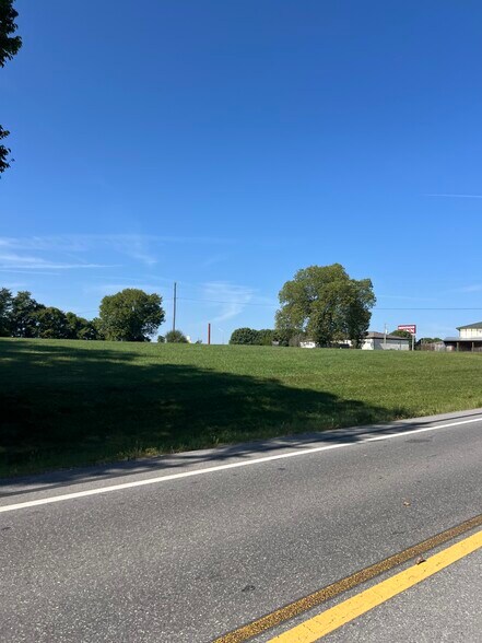 More Photos Of 735 Interstate Dr, Manchester Land For Lease