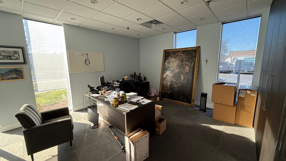 More Photos Of 100 Shepard Ave, Wheeling Warehouse For Sale