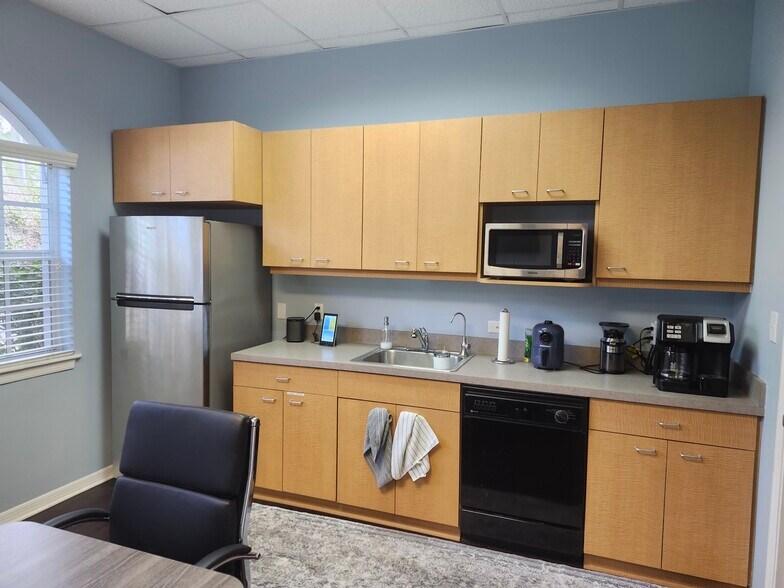 More Photos Of 1676 W Hibiscus Blvd, Melbourne Medical For Lease
