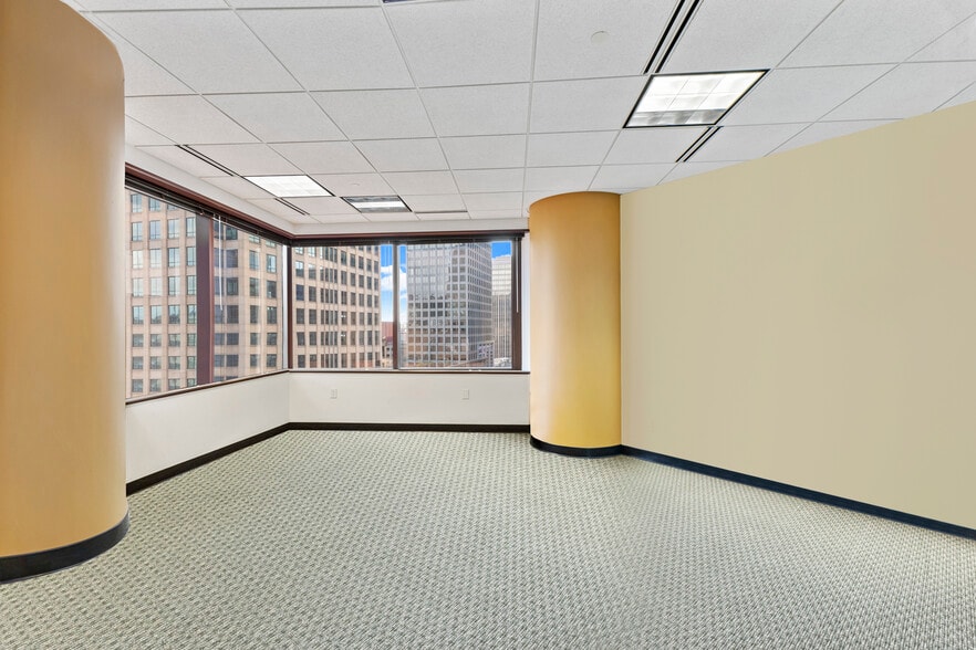More Photos Of 1100 Alakea St, Honolulu Office For Sale