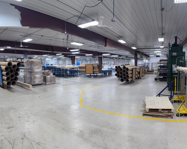More Photos Of 348 Summit Ave W, Blackduck Manufacturing For Lease