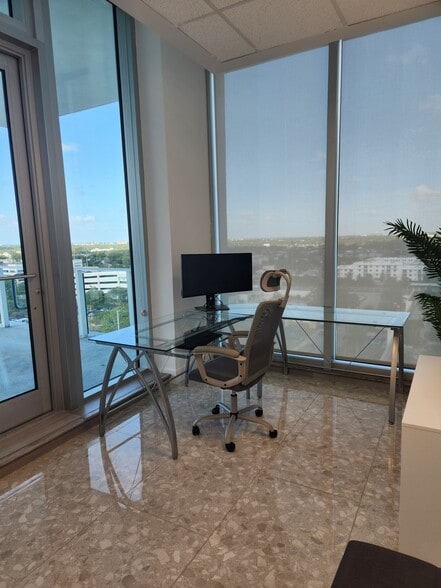More Photos Of 2820 NE 214th St, Aventura Loft Creative Space For Sale