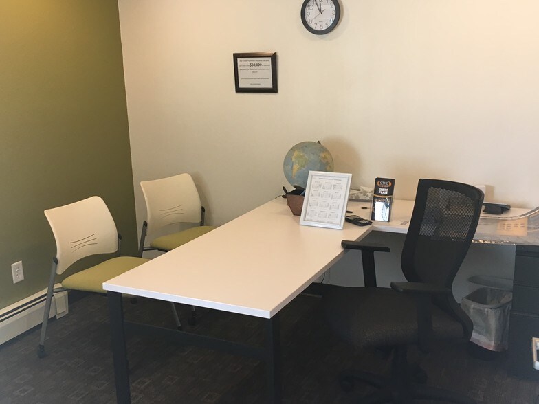 More Photos Of 536 Southgate Ave, Iowa City Office For Sale