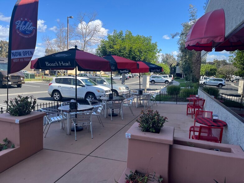 More Photos Of 2820-2834 La Mirada Dr, Vista Manufacturing For Lease