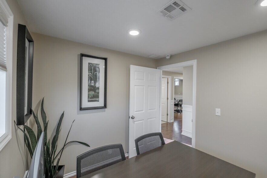 More Photos Of 1209-1215 Shortridge St SE, Albany Office Residential For Sale