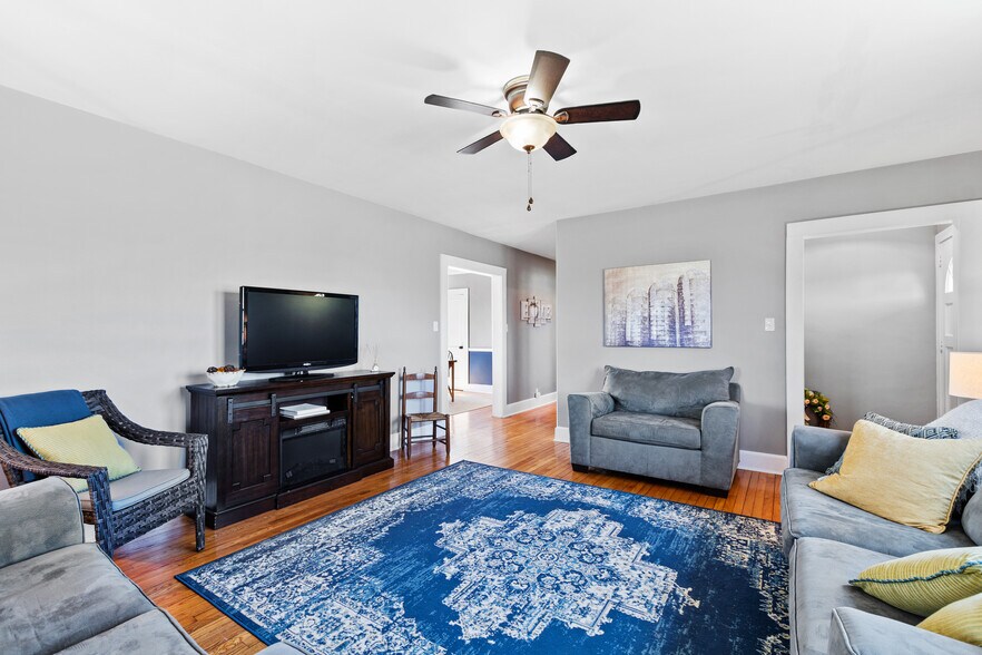 More Photos Of 3200 Bliss Trail, Stem Lodge Meeting Hall For Sale