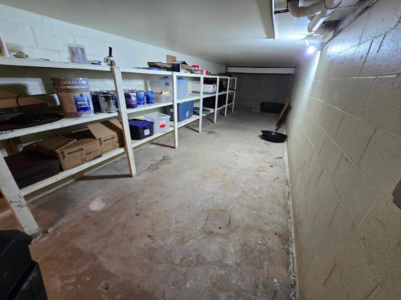 More Photos Of 661 N County Road 25A, Troy Daycare Center For Lease